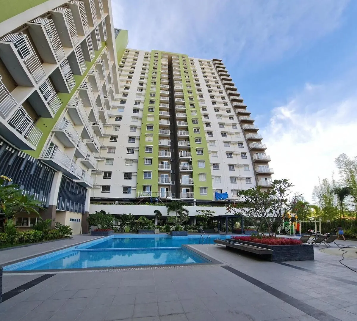 La'Verde Condo In Mesatierra Davao City Filipinler